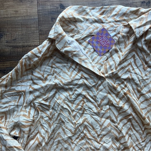 Ascot + Hart Women's Long Sleeve Button-Front & Shorts Pajama Set Size Md NWT - Picture 2 of 9